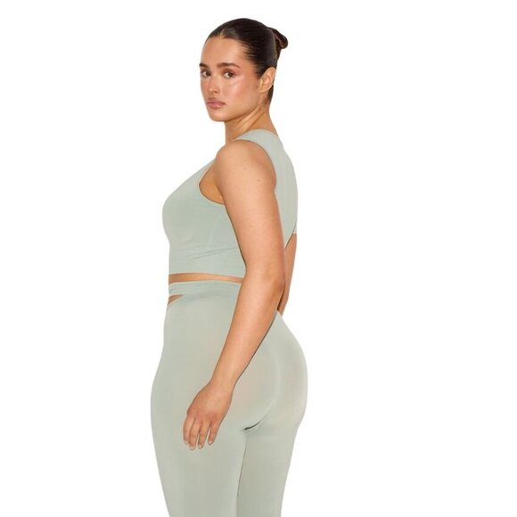 PrettyLittleThing Shape Sage Green Soft Seamless One Sleeve Crop Top -Size Small - Picture 6 of 7